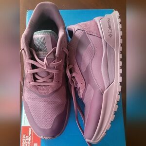 Columbia Sneakers 👟